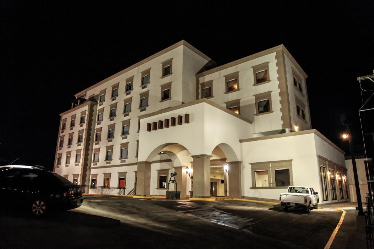 Best Western Plus La Mina Parral Luaran gambar