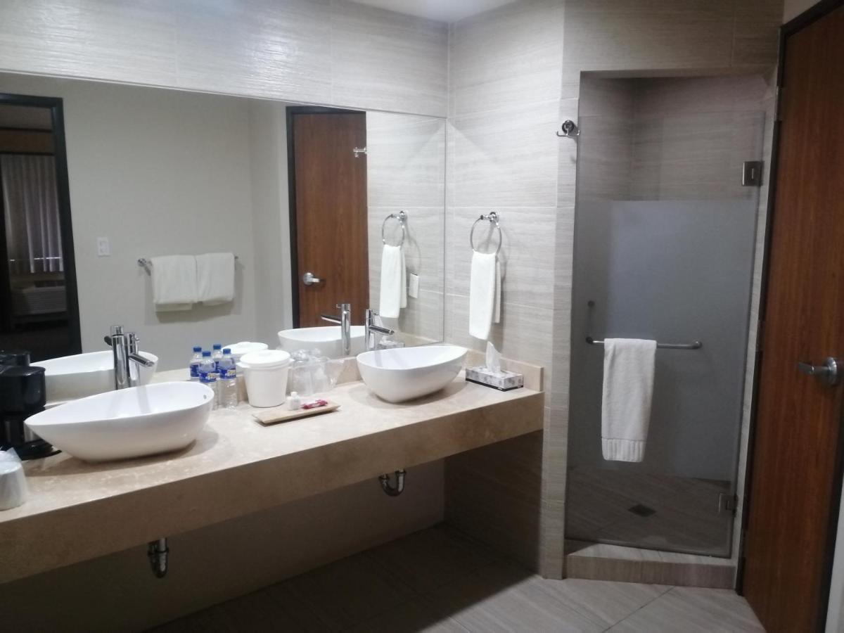 Best Western Plus La Mina Parral Luaran gambar