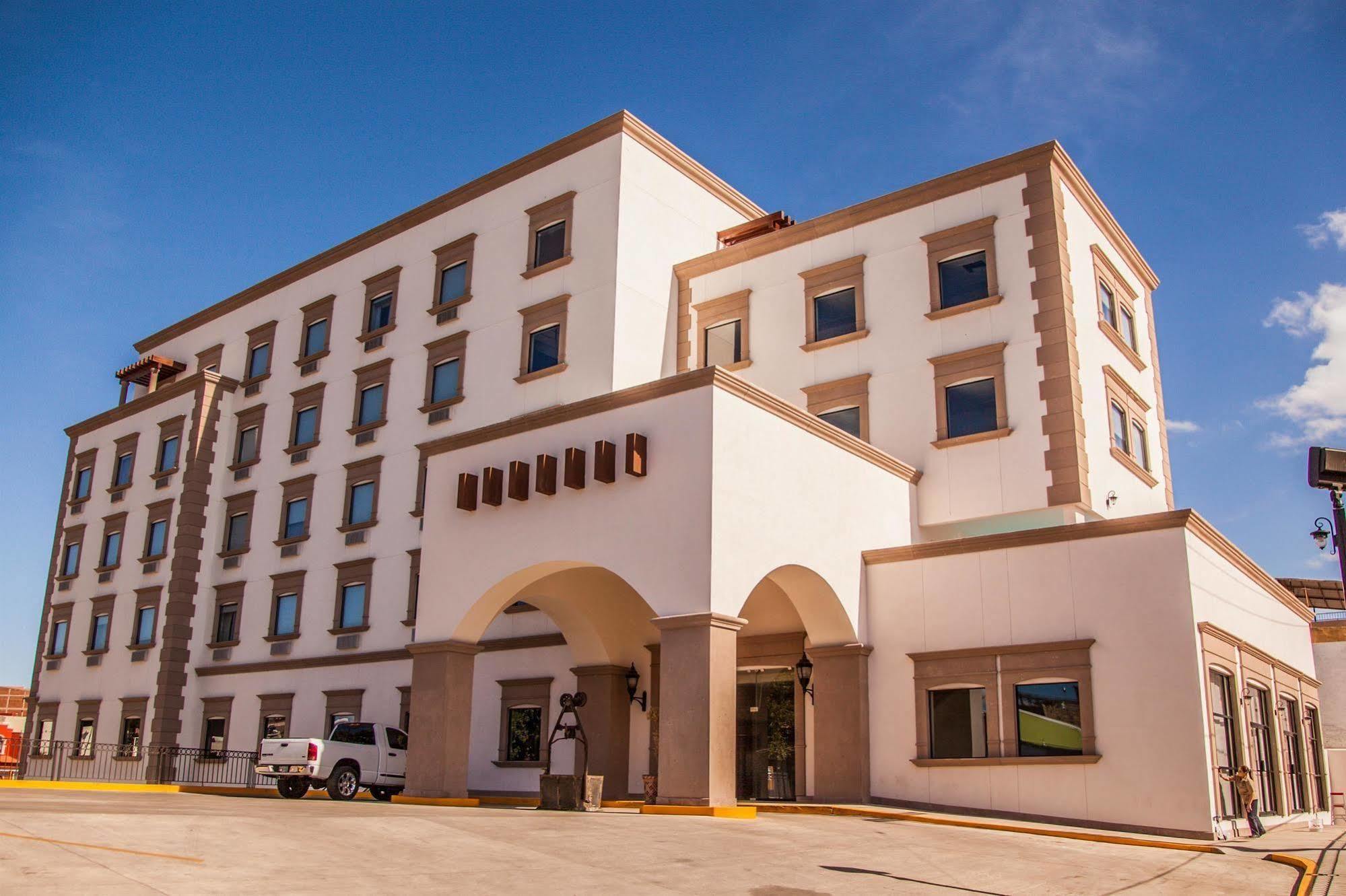 Best Western Plus La Mina Parral Luaran gambar